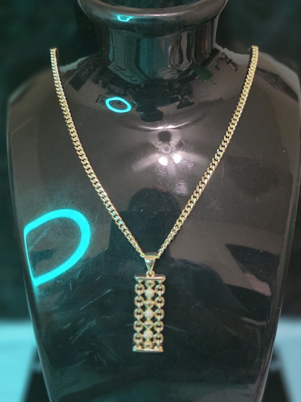 Gold-Tone Chain Necklace with Lattice Pendant - Women Jewelry
